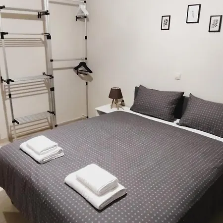 Avanda Corfu * Corfu (city)